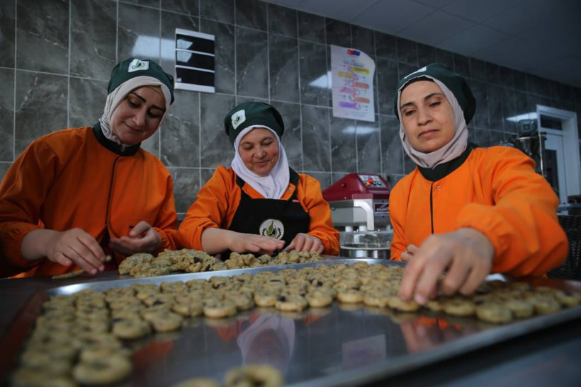 Bölgenin Afiyetle Yenen Lezzeti! Zeytin, Zahter, Rezene ve Zeytinyağıyla Yapıldığında Tadına Doyum Olmuyor - Fotoğraf: 4